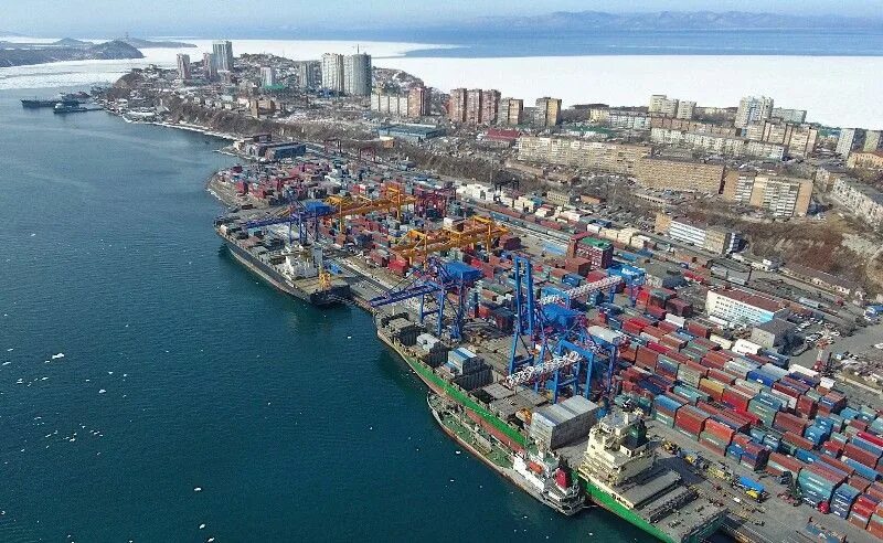 Порт вмкт. Порт владивосток. владивостокский морской торговый порт. город владивосток морской порт. пао вмтп владивосток.