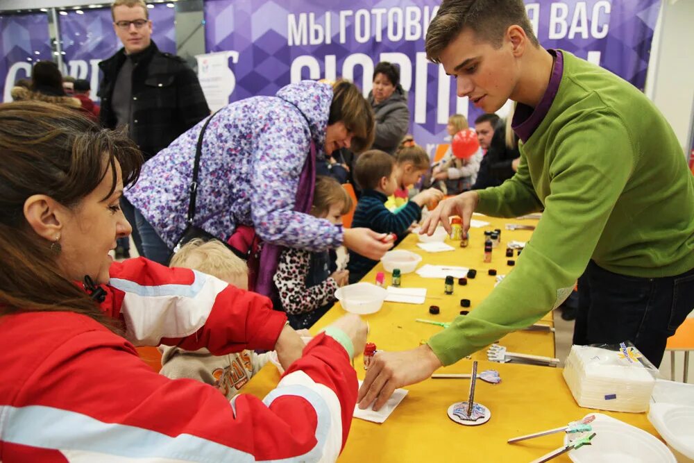 Кубус афиша сегодня. Трц кубус в гатчине. Кубус афиша сегодня. Кубус гатчина кинотеатр. Кубус афиша сегодня.
