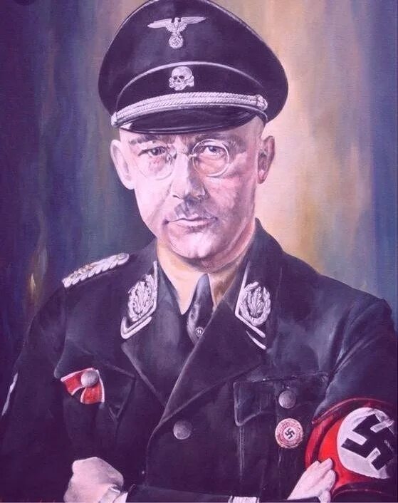 Глава сс. Рейх фюрер Гиммлер.