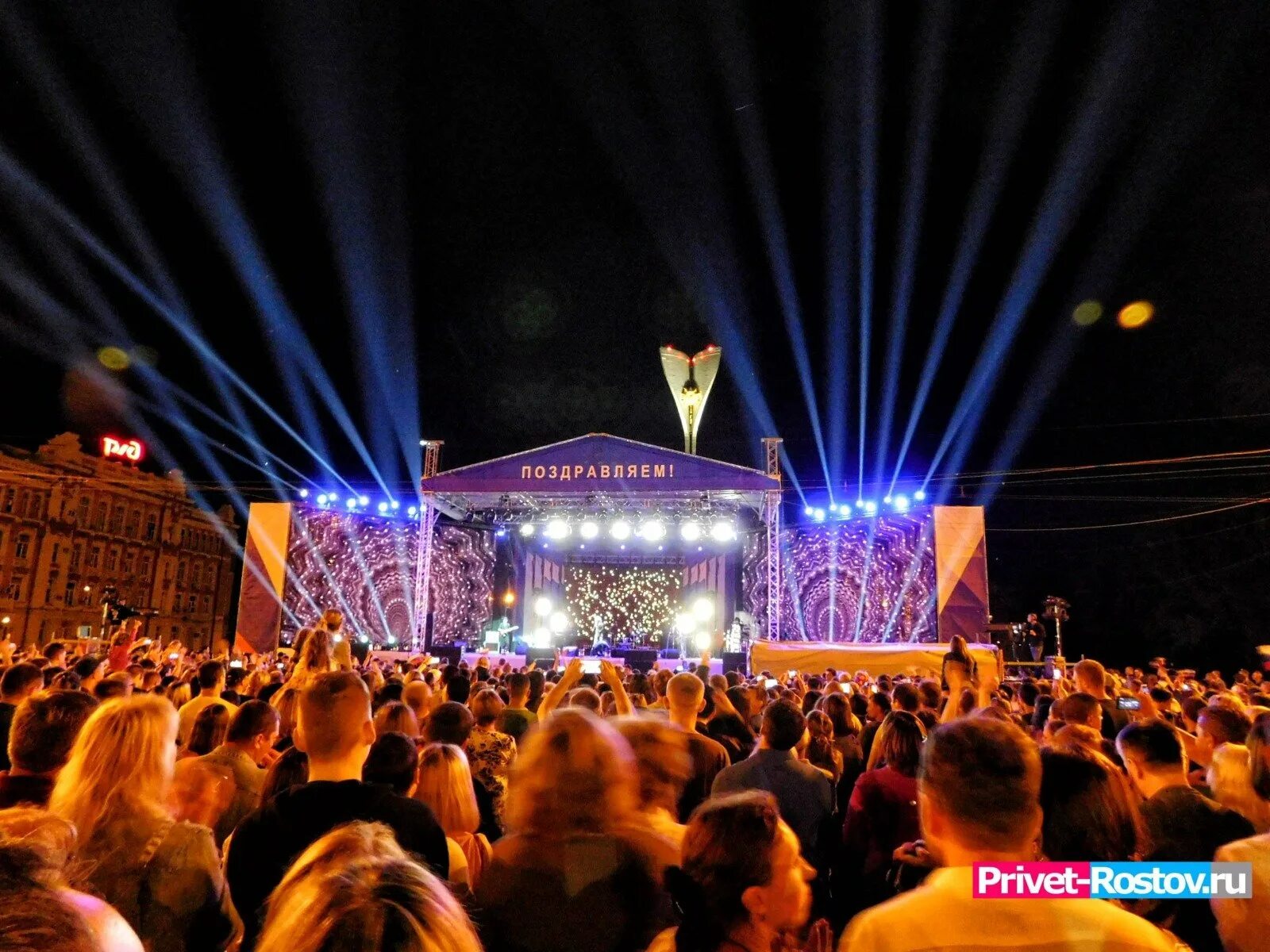 Световой концерт. Концерты ростов на дону 18 мая. Баклажкауннв концерт ростов. Концерты ростов 2021. Ростов-на-дону 9 мая 2019 год.