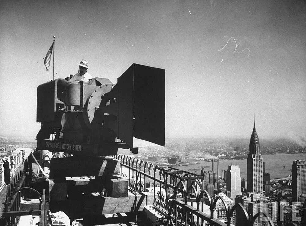 Chrysler Air Raid Siren. Воздушная тревога ВОВ. Воздушная тревога 1941. Сирена во время войны. Звуки отечественной войны