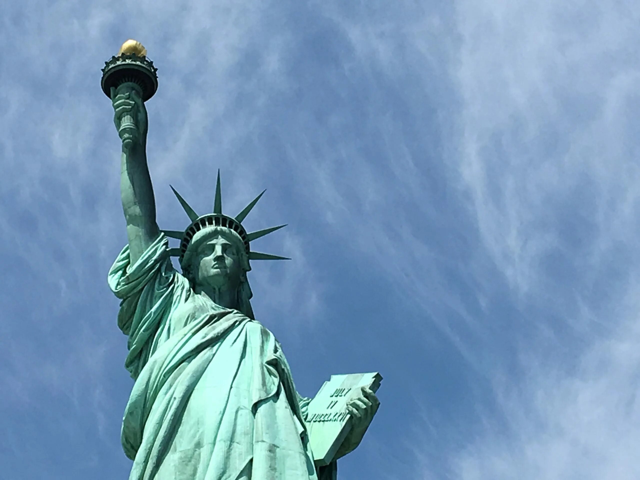 Статуя свободы является. Статуя свободы сша. гюстав эйфель статуя свободы. статуя свободы в москве. статуя независимости сша.