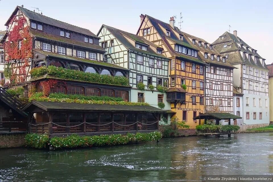 Colmar деревня во франции. Маленькая франция где. Маленькая франция где. Маленькая франция где. Фахверк страсбург.