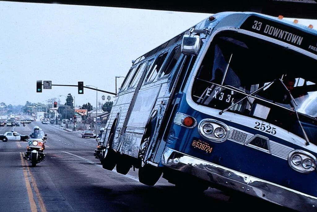 Vibes speed. Keanu Reeves Speed 1994.