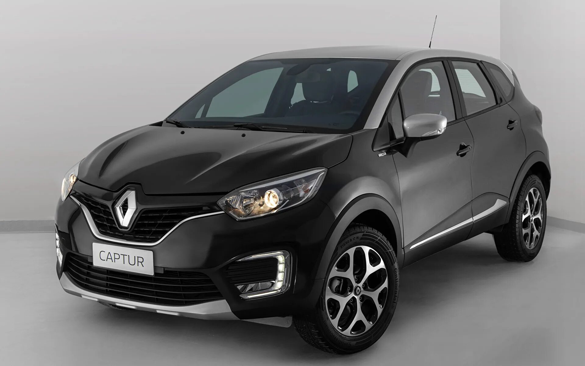 Автомобиль renault kaptur. Рено Каптур. Renault Captur 2018. Renault Captur 2017. Рено Логан Каптур.