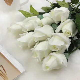 Дарить во сне белые цветы