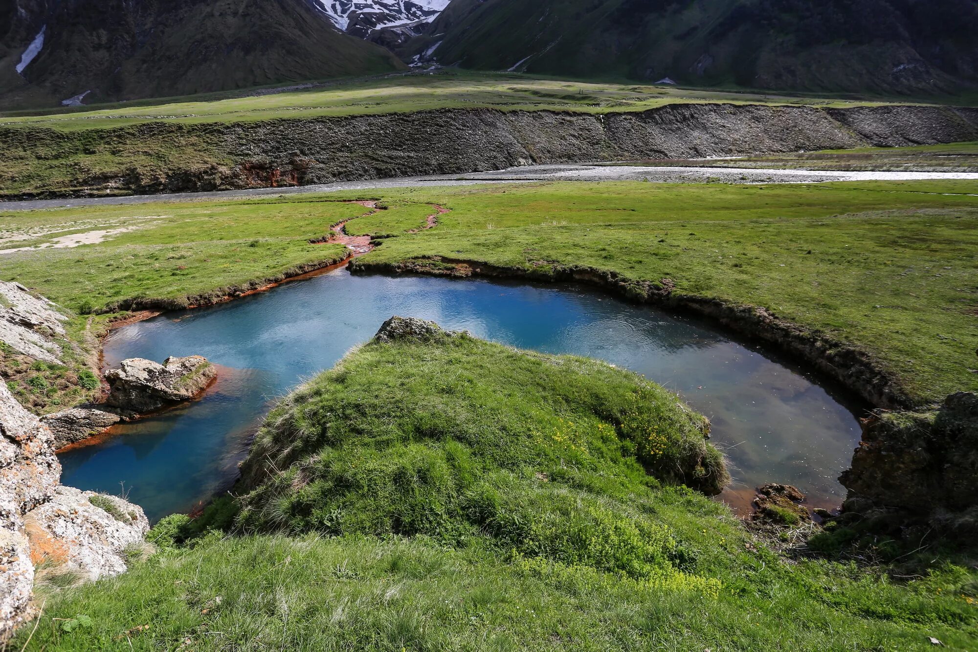 Абано минеральное озеро. Abano Mineral Lake natural Monument. Трусо озеро Грузия. Озеро Сарапис Италия. Минеральное озеро европы