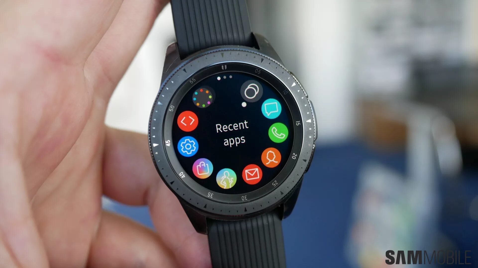 Samsung galaxy watch версии. Галакси вотч 3. Active 2 Samsung Galaxy управление. Самый новый Galaxy watch. Samsung Galaxy Gear SM r750.