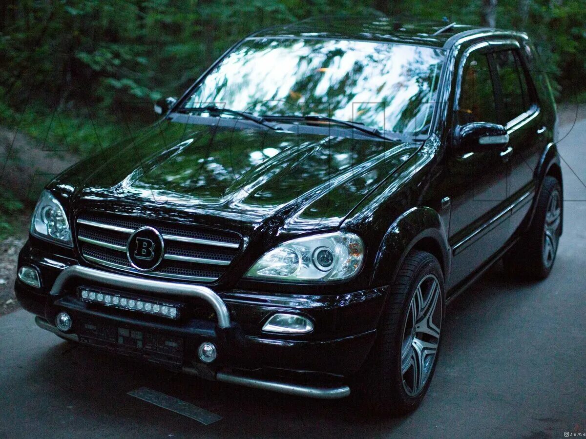 Куплю мерседес w163. Mercedes ml 163. Mercedes ml в 163 кузове. Mercedes ml w163 AMG. Мерседес мл 55 АМГ.