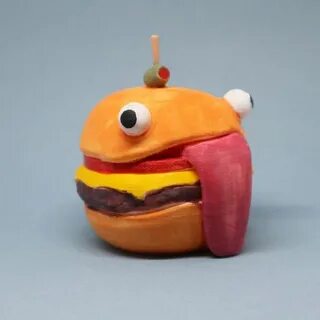 Бургер из пластилина