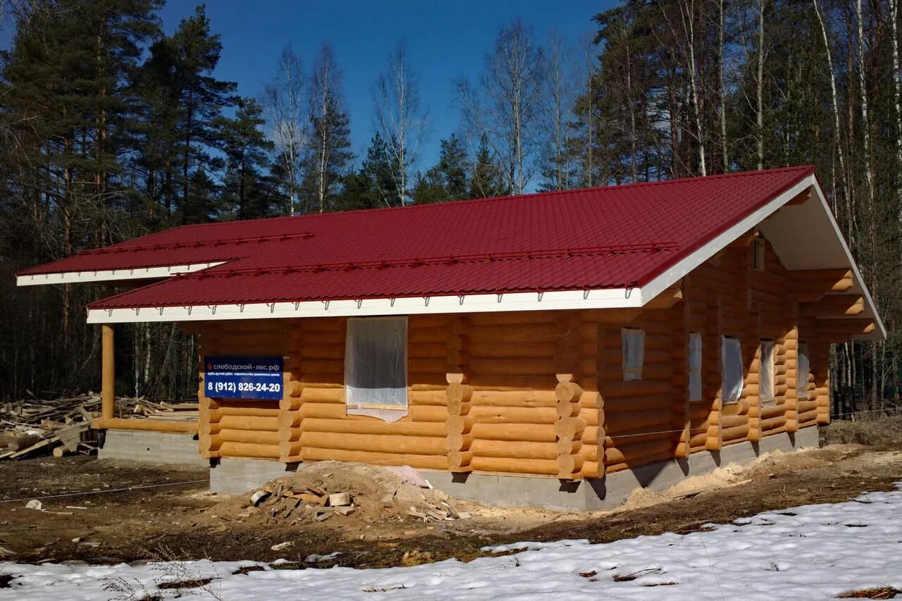 Рубленный дом. Ленинградские срубы. Ленинградские срубы. Баня сруб 3х4 рубленая. Дома из окоренного бревна.