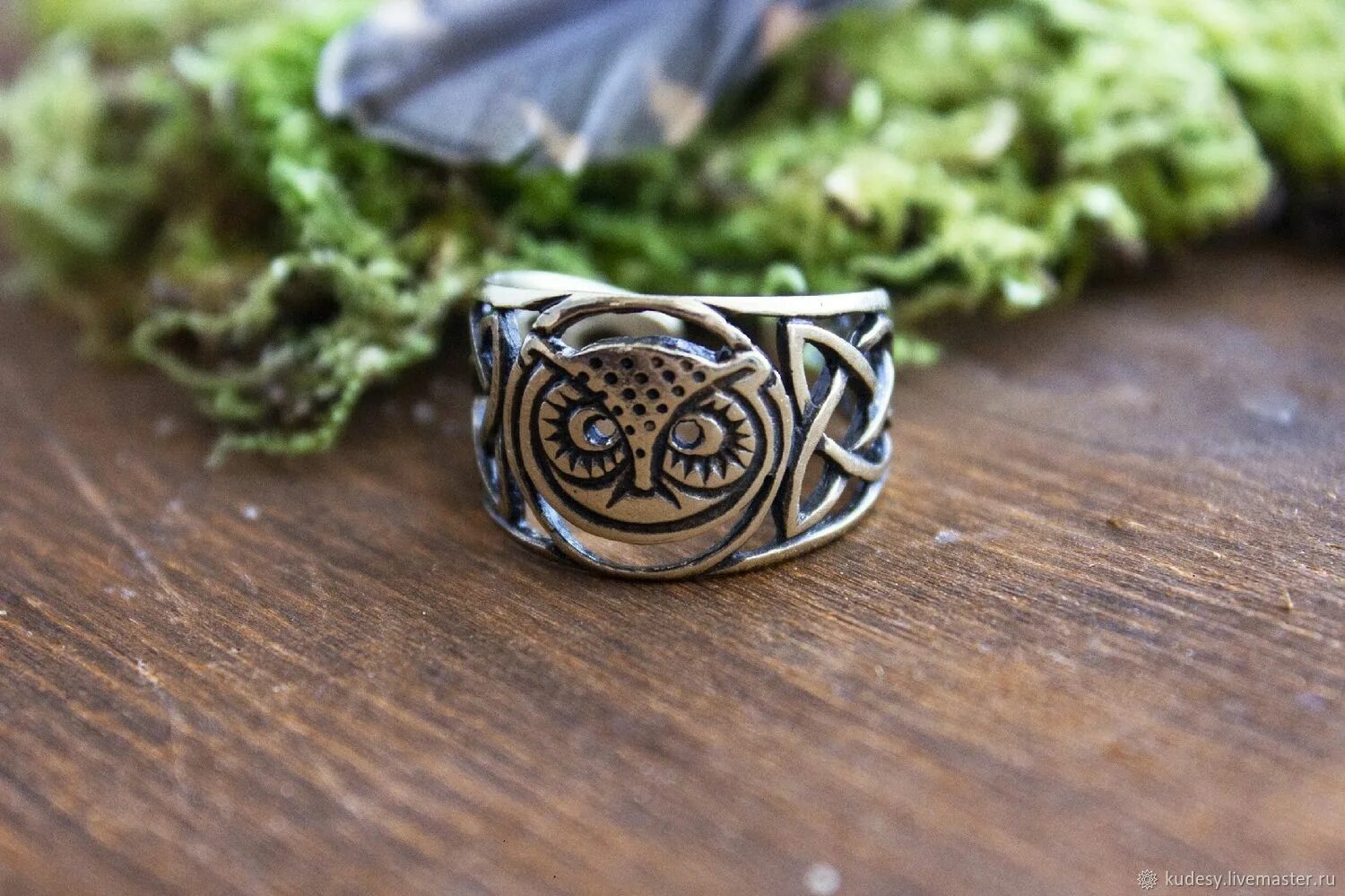 Кольцо свадебник бронза. Старославянское кольцо. Кольцо свадебник серебро. Славянские кольца свадебник. Славянские кольца.