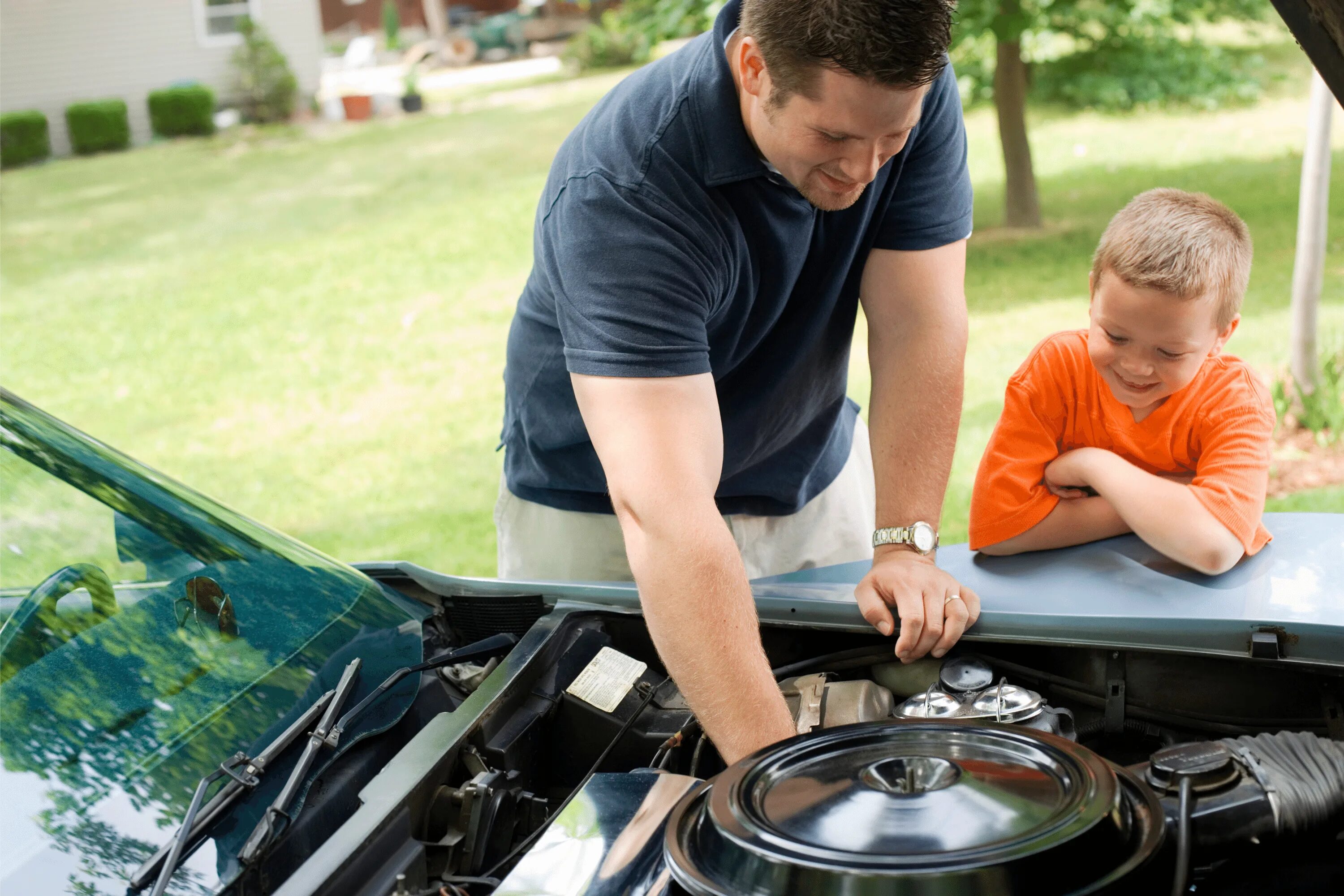 Fixed автомобиль. Fixing a car. Car Repair DIY. Fix a car. Should be repaired