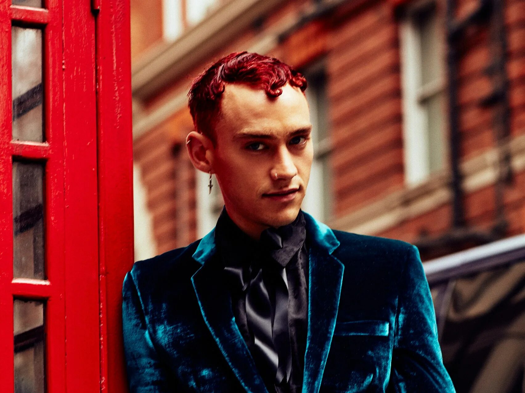 Олли александер. Оливер александер торнтон. Alexander only. Олли александр фотосессия. Олли александра.