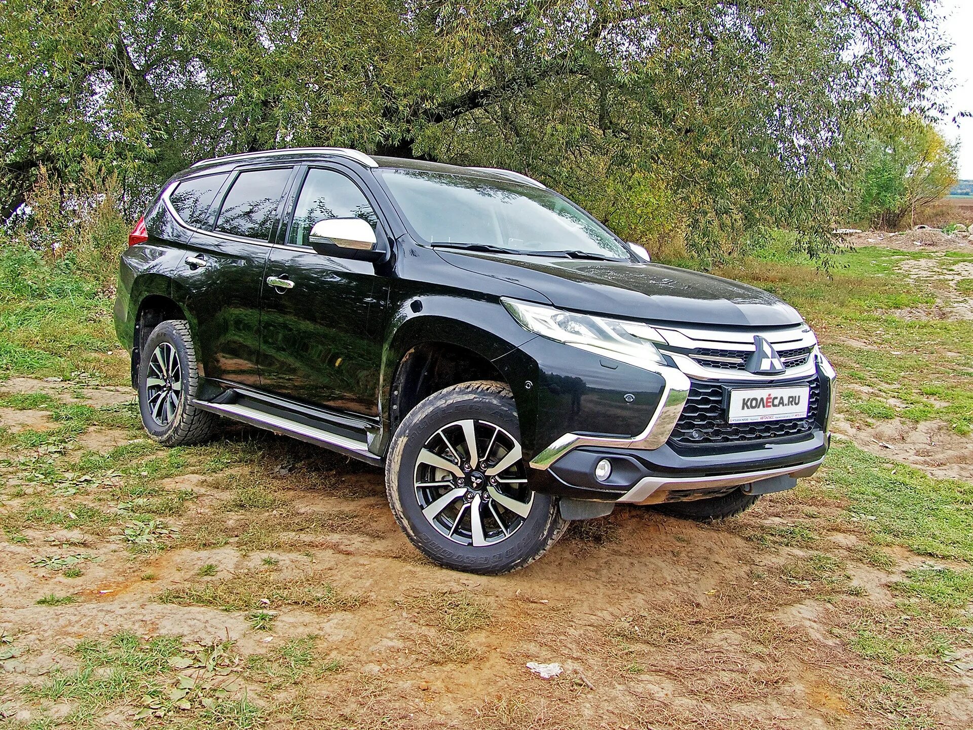 Паджеро спорт дилер. Mitsubishi Pajero Sport III. Mitsubishi Pajero Sport 3.0. Паджеро Спарт 3. Митсубиси Паджеро спорт 3 3.