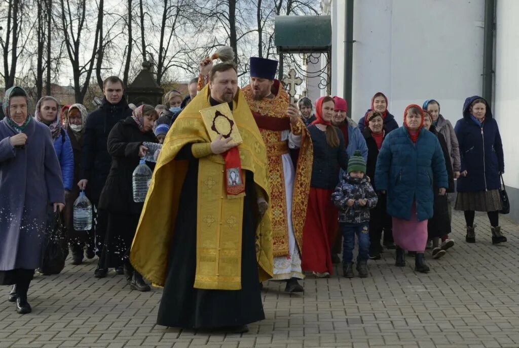 расписание храма. спасо-запрудненский монастырь костромы. церковь на запрудне в костроме служители. расписание служб свято никольский собор. храм на запрудне в костроме расписание богослужений.
