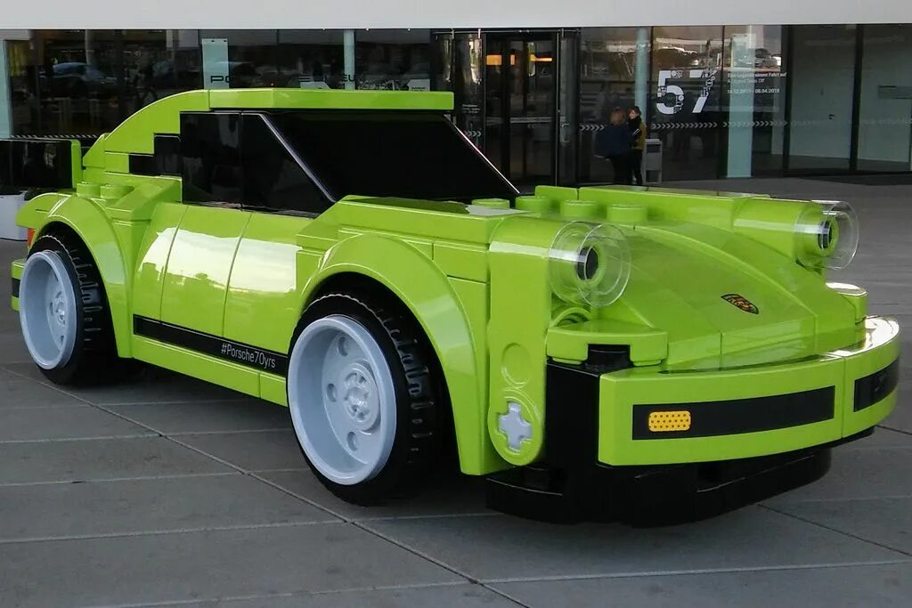 Porsche 714 Rear