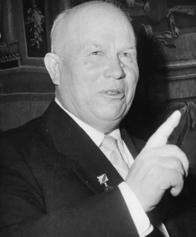 Вознесенский 1963. Хрущев писатель. Хрущев писатель. Хрущев писатель. Хрущев писатель.