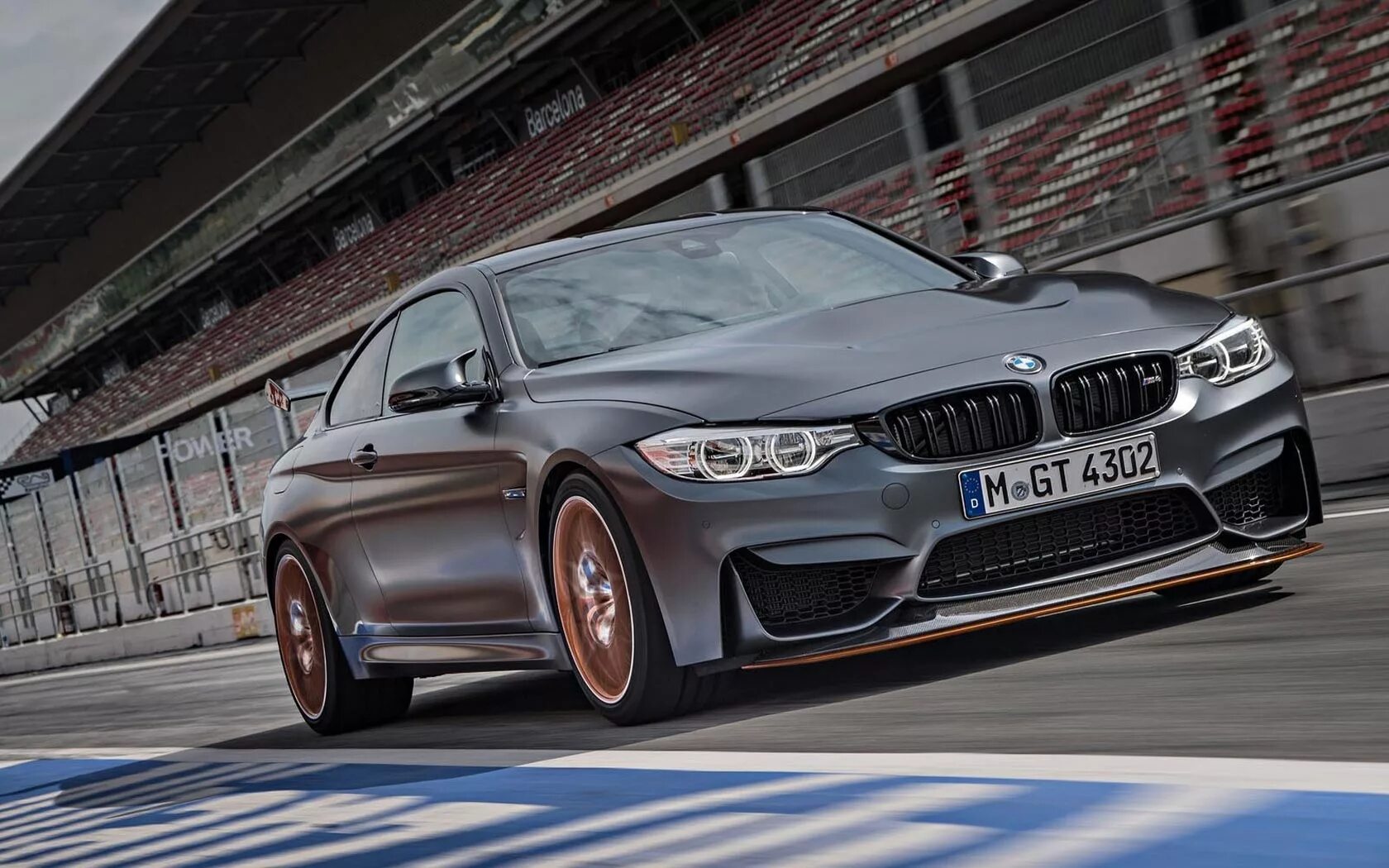 M drive bmw. БМВ м4 ГТС. BMW m4 2016. BMW m4 GTS 2021. БМВ м4 новая.