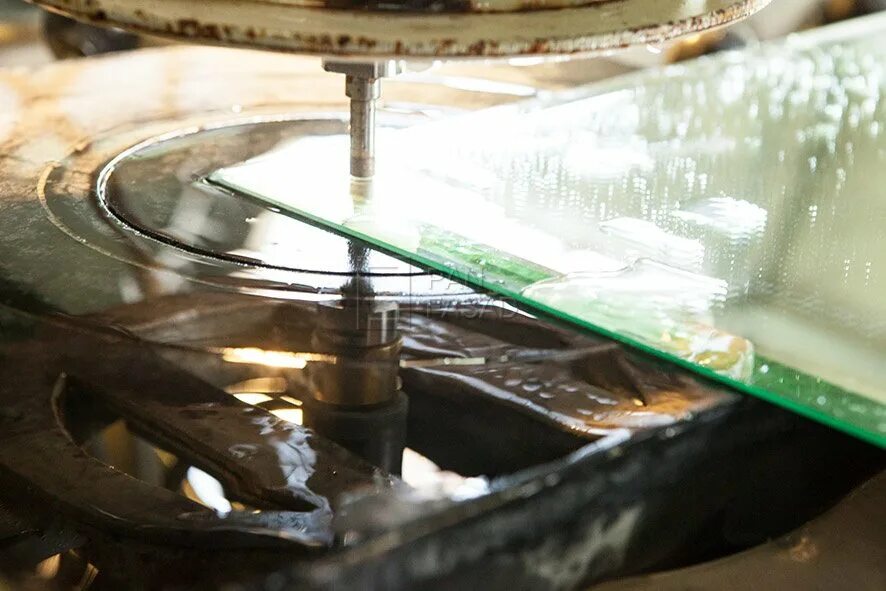 Техники обработки стекла. Сверление стекла. Резка стекла. Станок для обработки стекла. Шлифовка кромки стекла.