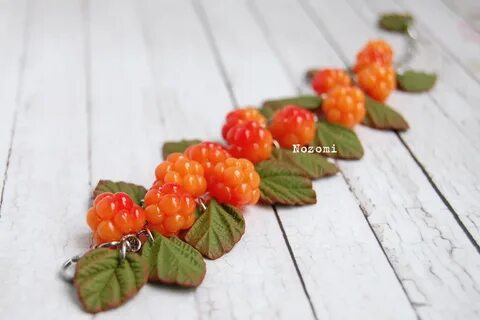 Морошка из полимерной