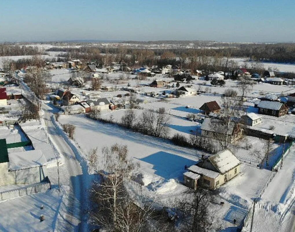 лесная земля. индигирка чокурдах. посёлок черта. поселок улус. батагай, верхоянский, республика саха (якутия).