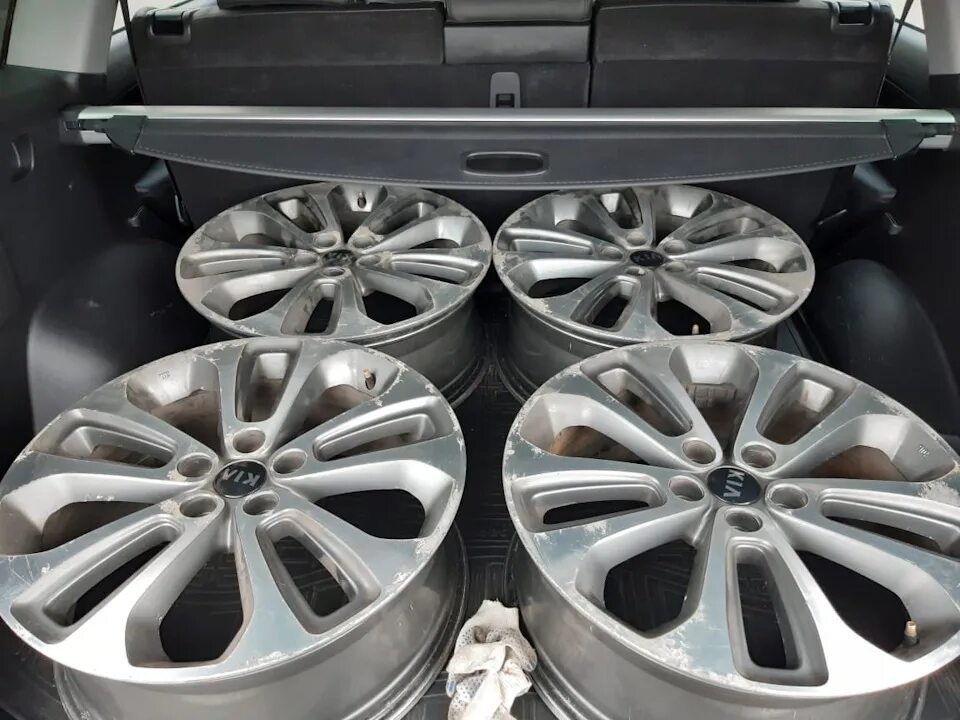 Kia sorento prime диски r19. Диски кия соренто. Kia sorento диски r20. Kia sorento r22. Диски кия соренто.