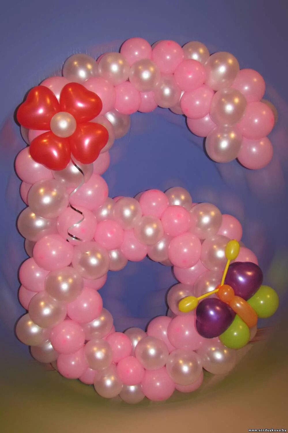 цифры из шаров. фигуры из линколунов шаров. композиции из шаров. цифры из шаров сосисок. цифра 3 из шдм.