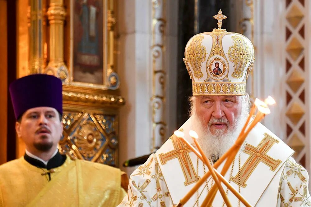 Помощник патриарха. Помощник патриарха кирилла. православное рождество кирилл. заместитель патриарха кирилла. патриарх кирилл рождественская служба.