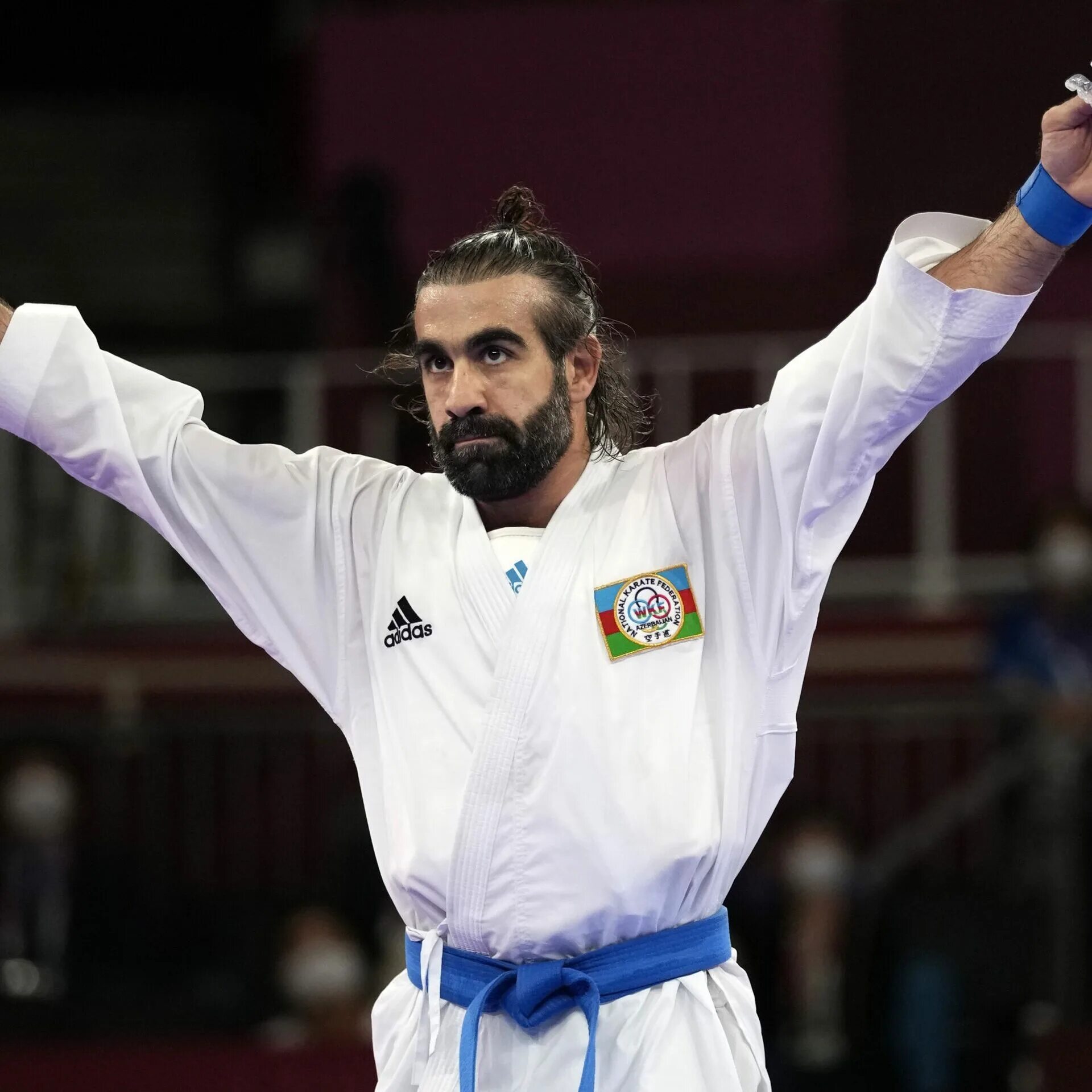 Рафаэль агаев каратэ 2022. Каратэ вкф агаев. Чемпионы по каратэ рафаэль агаев. Рафаэль махир оглы агаев. Агаев каратэ.