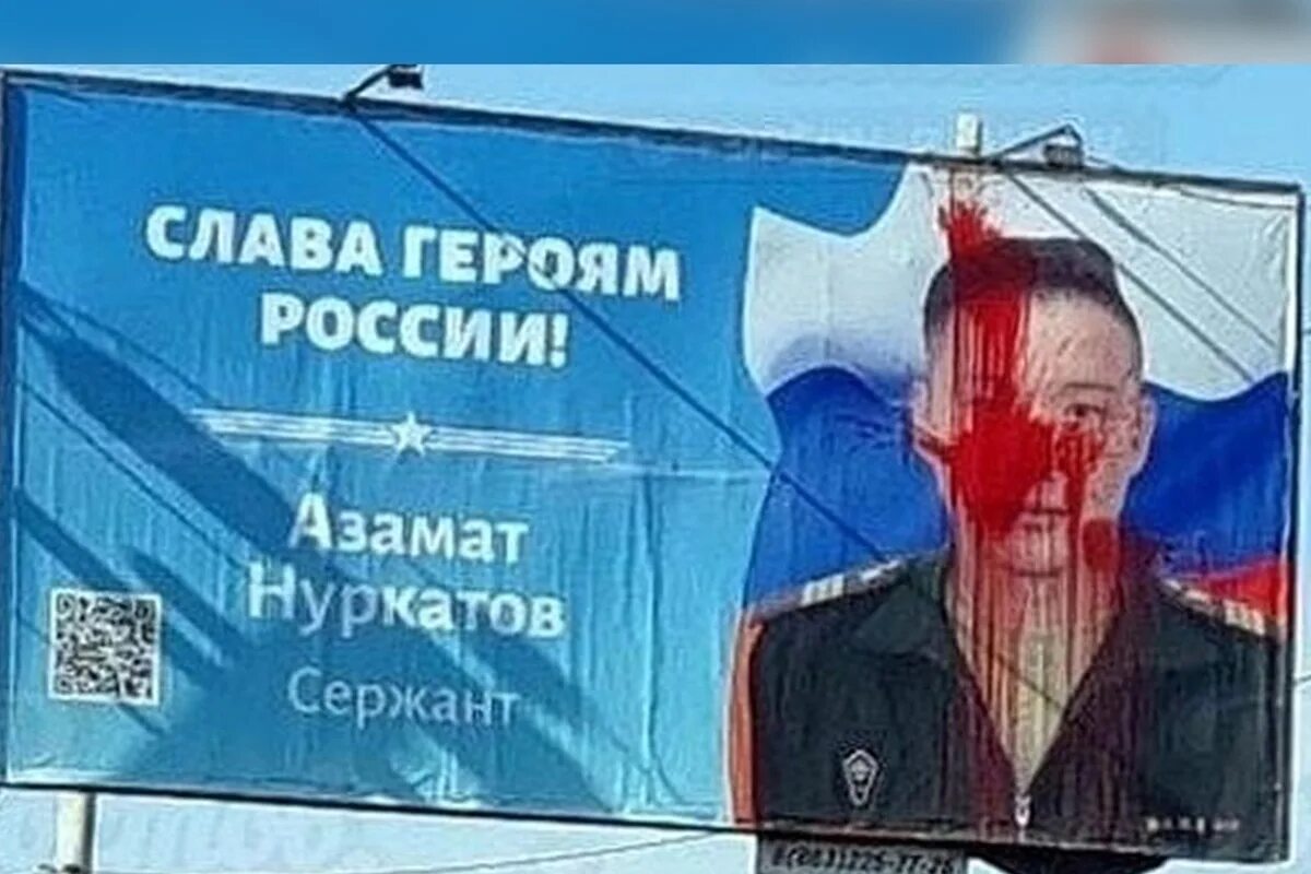 Назовите персонажа который испытал больше. Том круз 2005. Думсдэй бэтмен против супермена. "таких не убивают". Оливер куин на острове.