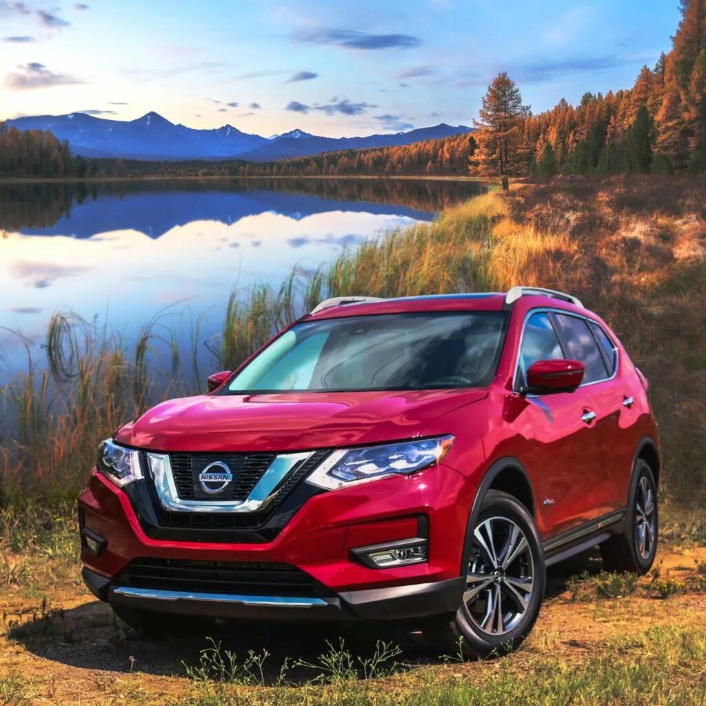 Кроссоверы крыму. Nissan Rogue 2017. Nissan x-Trail 2017. Nissan Rogue 2017 гибрид. Nissan Rogue Nismo 2017.