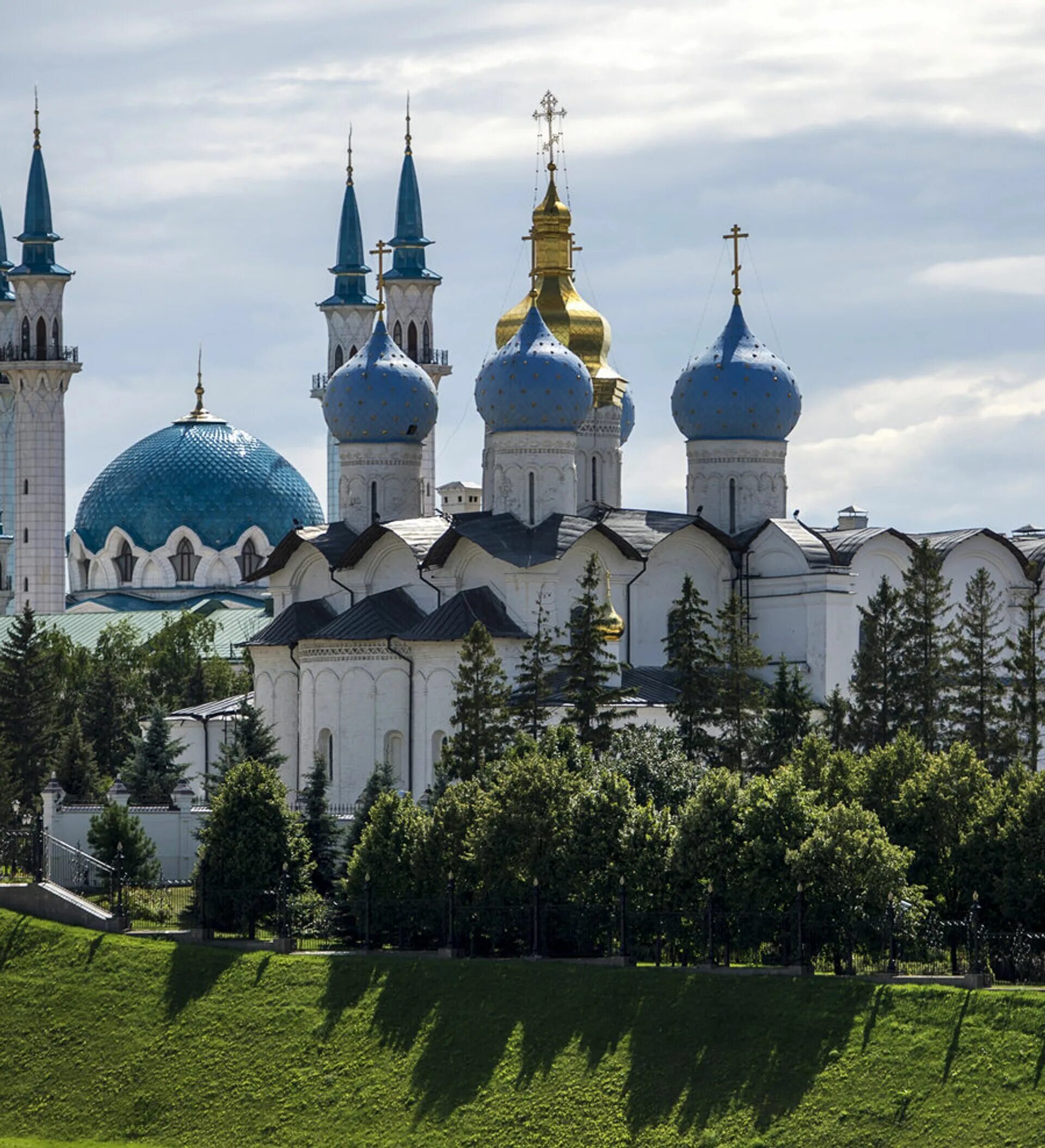 Казанский кремль факты. Кул-Шариф и Церковь Казань.