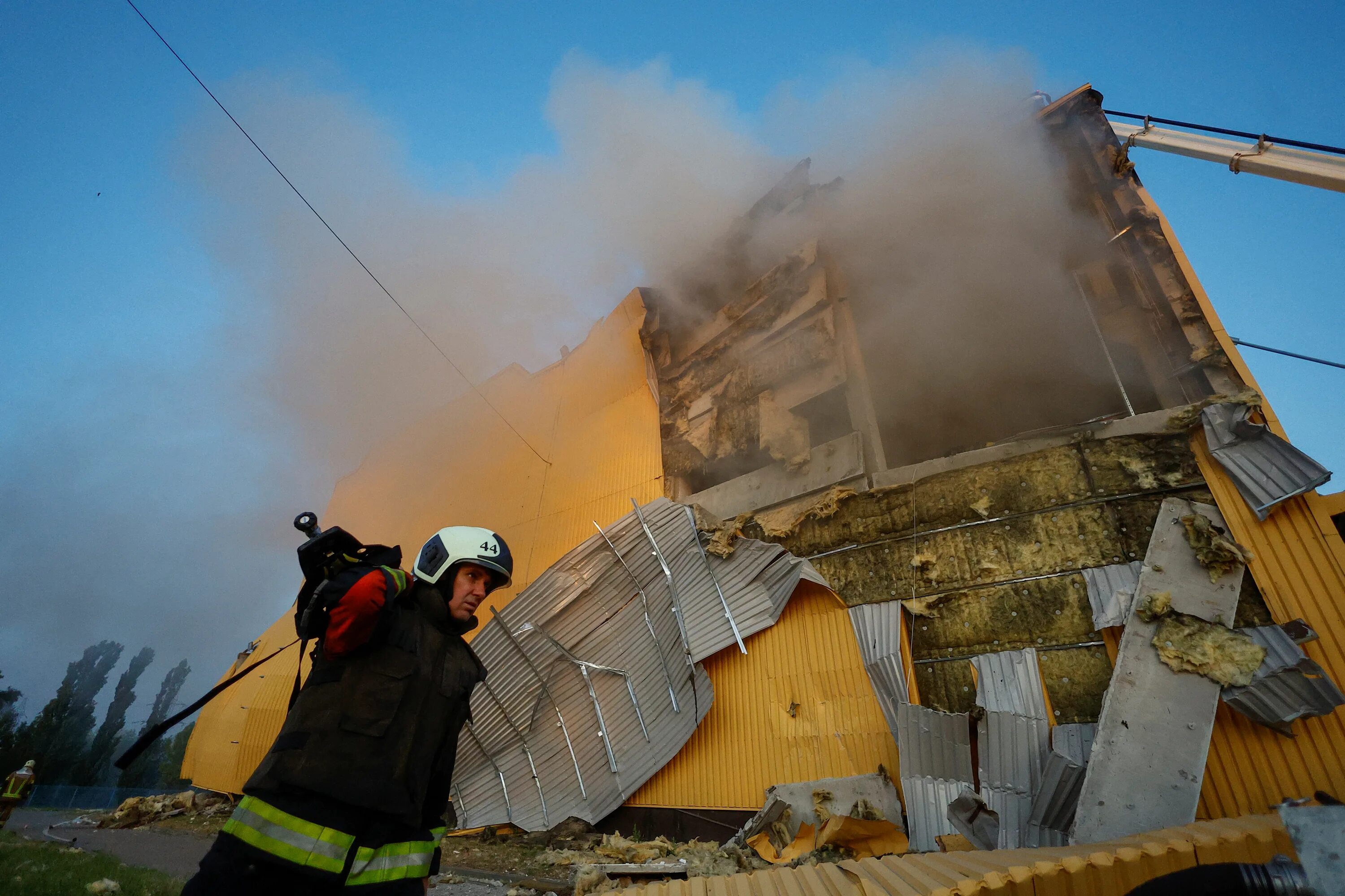 Нападение осуществленное. Взрыв здания. Взрыв дома на Украине.