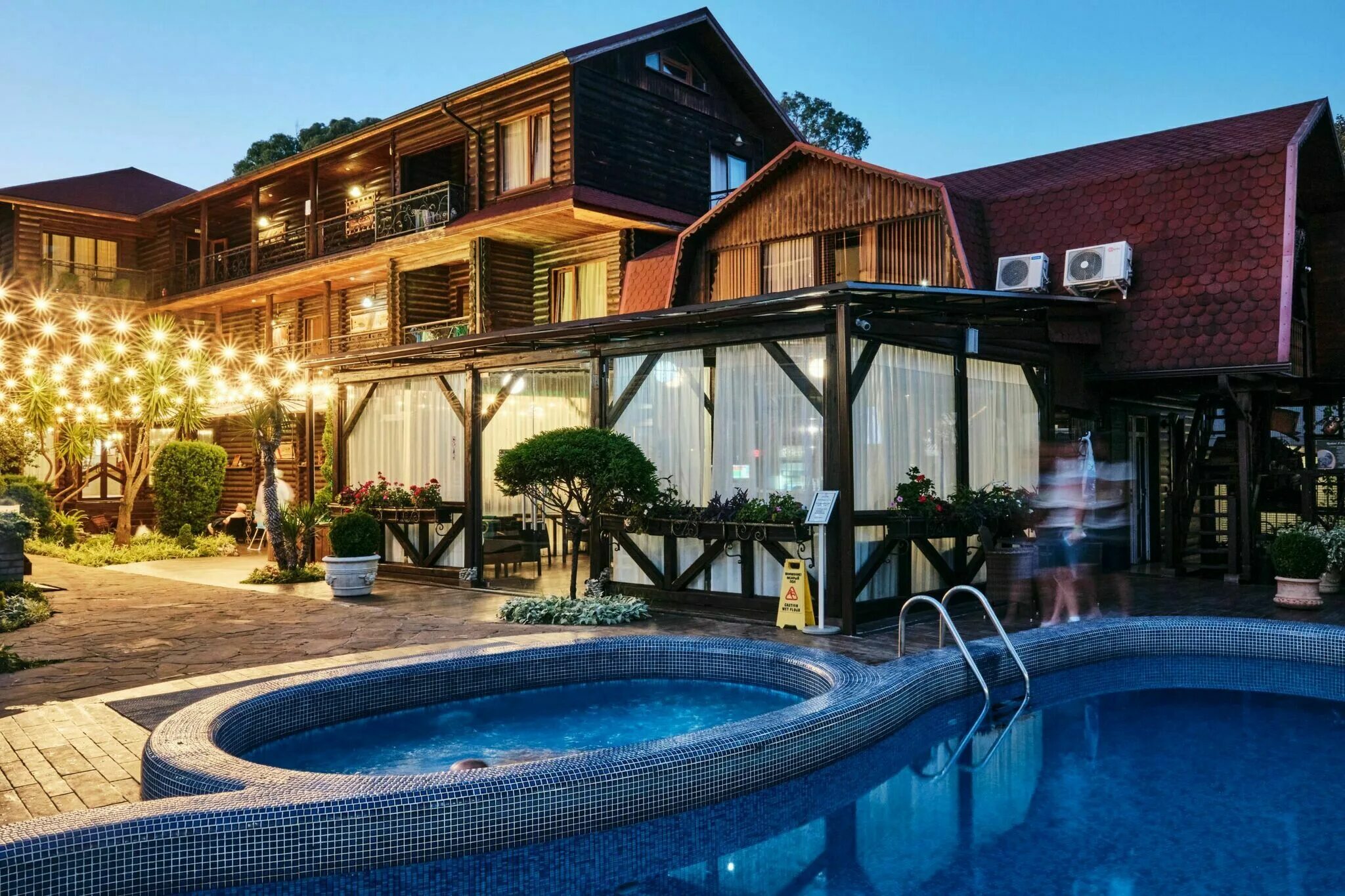 Гостиница грейс кристалл сочи. Грейс кристал отель 3 сочи адлер. Грейс кристалл отель сочи. Грейс кристалл. Грейс кристалл 3 адлер.