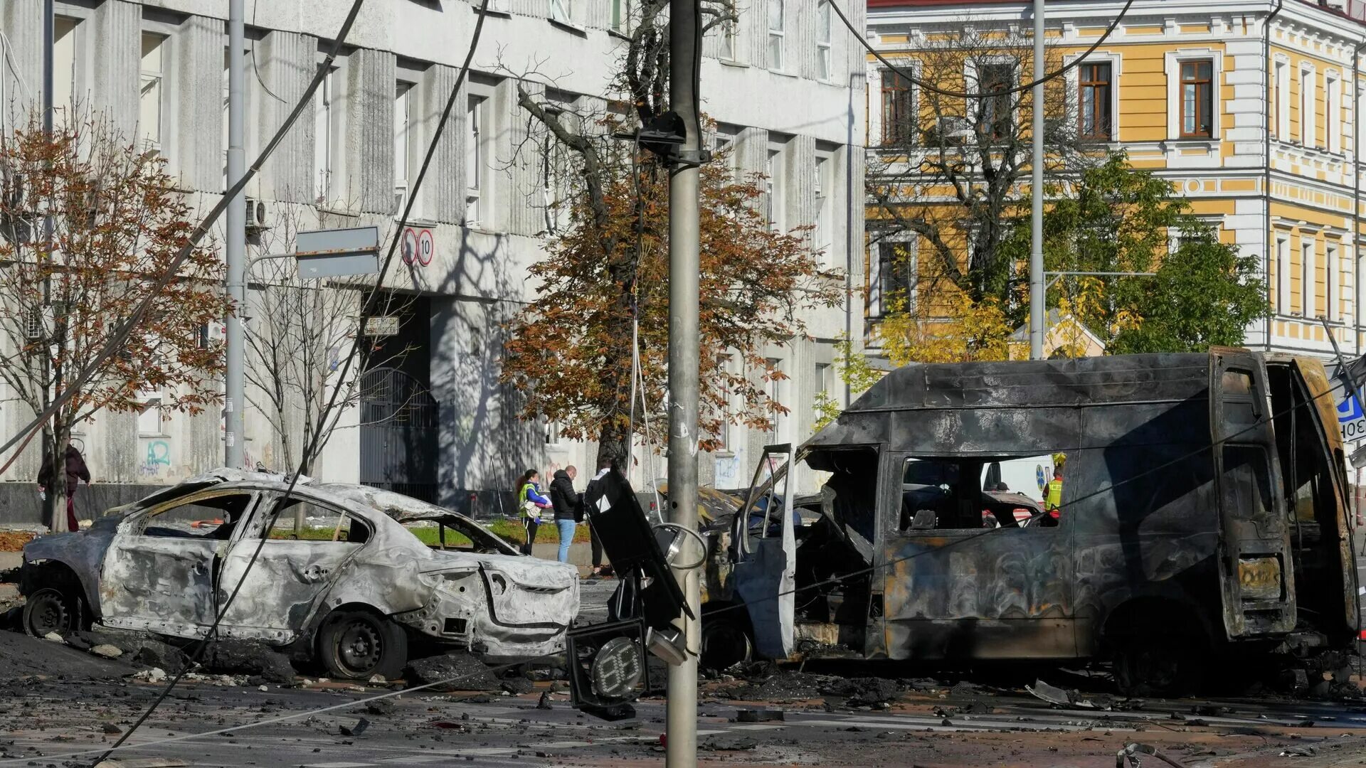 Взрыв в киеве сегодня последние новости. Взрывы в Киеве. Обстрел Киева. Обстрел Киева 10 октября 2022.