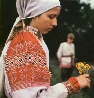 Поэзия народного костюма