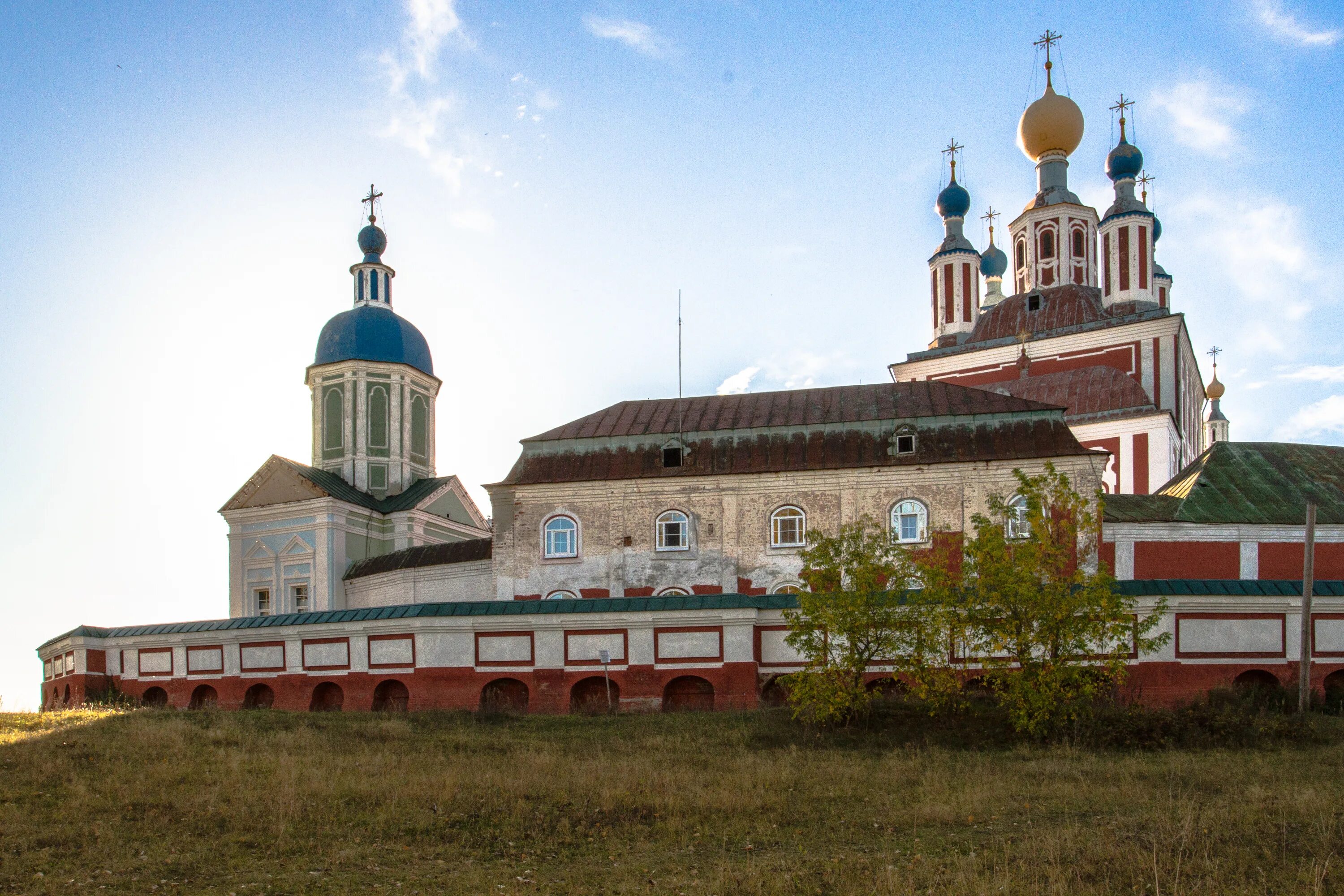 Санаксарский монастырь в Мордовии. Подворье Санаксарского монастыря в Саранске. Монастырь в Темникове Мордовия. Монастырь Ушакова Мордовия.