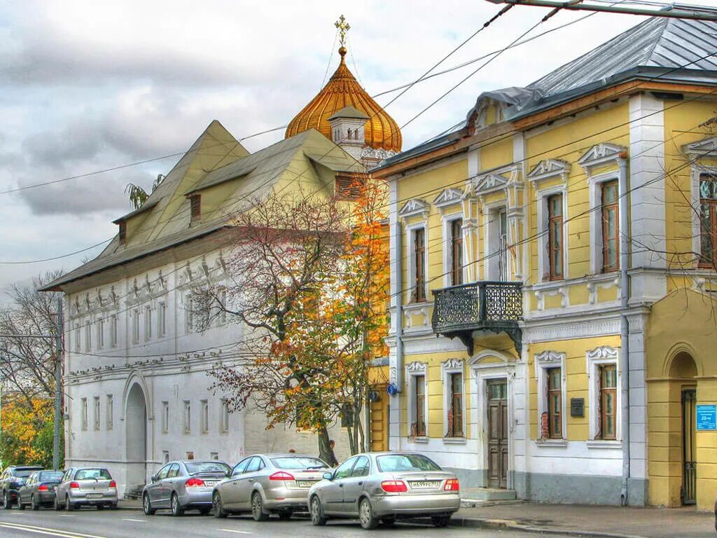 Пречистенка улица дома. Улица Пречистенка в Москве. Остоженка Пречистенка исторические здания. Пречистенка Московский сен Жермен. Улица Пречистенка 8 Москва.