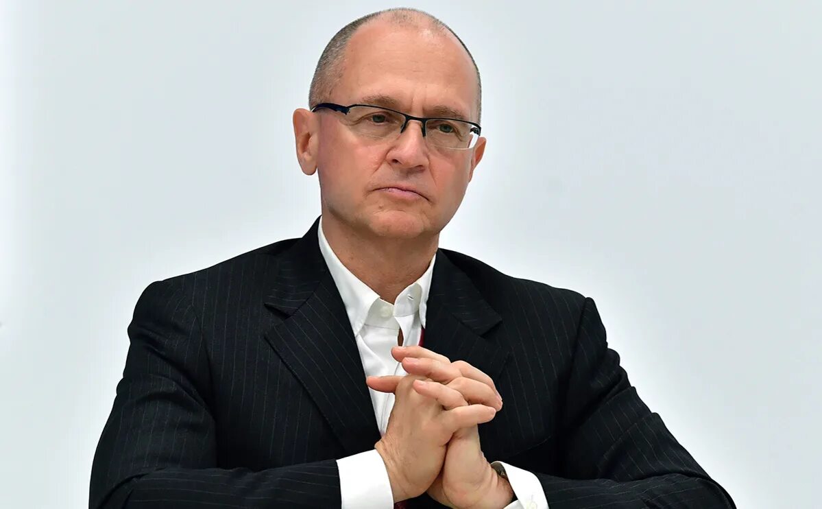 кириенко сергей владиленович администрация президента. сергей кириенко 1998. кириенко сергей владиленович 1998.