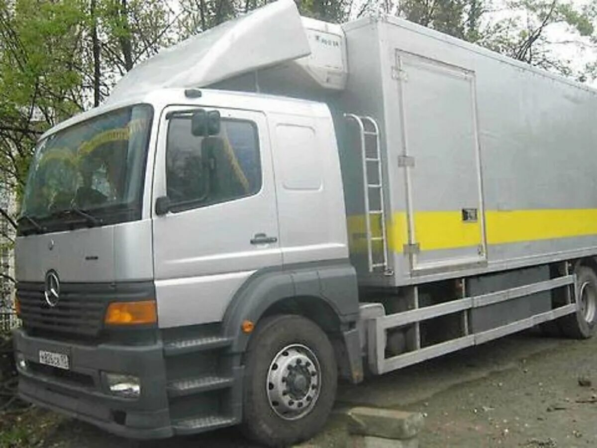 Куплю грузовик в россии б у. Mercedes-Benz 1823 Atego. Мерседес Атего 10т. Mercedes-Benz Atego 2000. Мерседес Atego рефрижератор 2000 года.