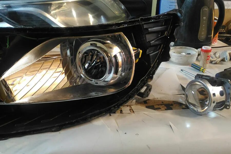 Где линзу фары. Фары на киа рио 3 с линзами. kia rio 3 линзы. линзы 3 дюйма kia rio 3. линзы на киа рио 3 дорестайл.