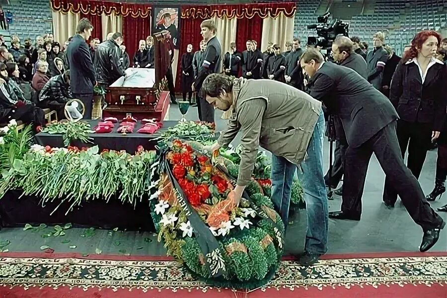 Похороны алексея красильникова. Похороны алексея красильникова. Похороны алексея красильникова. Похороны алексея красильникова. Похороны алексея красильникова.