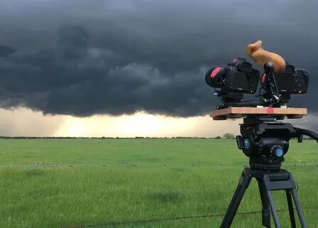 Photographer Captures Incredible 16K HDR Timelapse Using Two 50MP DSLRs at ...