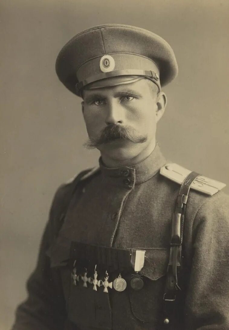 Казачий унтер офицер. Офицер царской армии 1914. Форма драгун царской армии. Штабс капитан 1877. Лейб-гвардии атаманский полк.