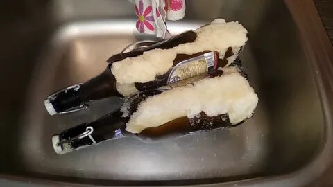 Замерзнет ли шампанское в морозилке