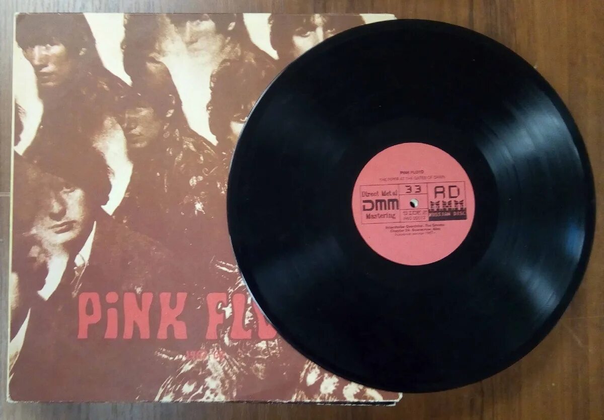 Pink floyd винил. Pink floyd delicate sound of thunder пластинка. Pink floyd delicate sound of thunder винил. Пинк флойд мелодия. Пинк флойд мелодия.