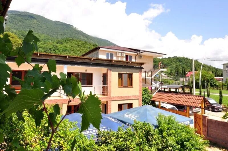 Абхазия гагры отель руно. Руно 3 абхазия гагра. гостевой дом руно гагра. руно, гагра, улица сосналиева, 3-й переулок, 13. гагра сосналиева 2.