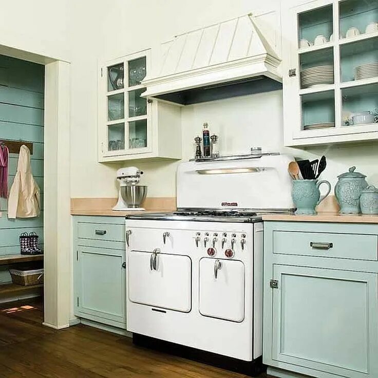 Here’s How to Spray Paint Kitchen Cabinets Old kitchen cabinets, New kitchen cab