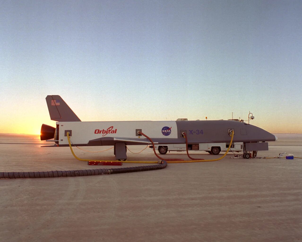 Х 34 х 0. Orbital Sciences Corporation х-34. X-34. X-34 США. Х-33 самолет.